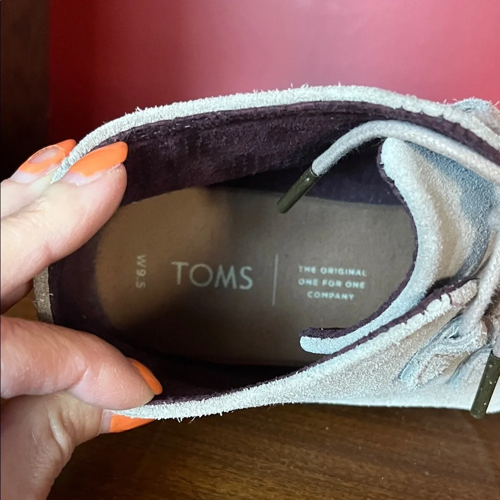 Like new Toms Light Gray Suede Wedge Ankle Boots - Picture 2 of 13